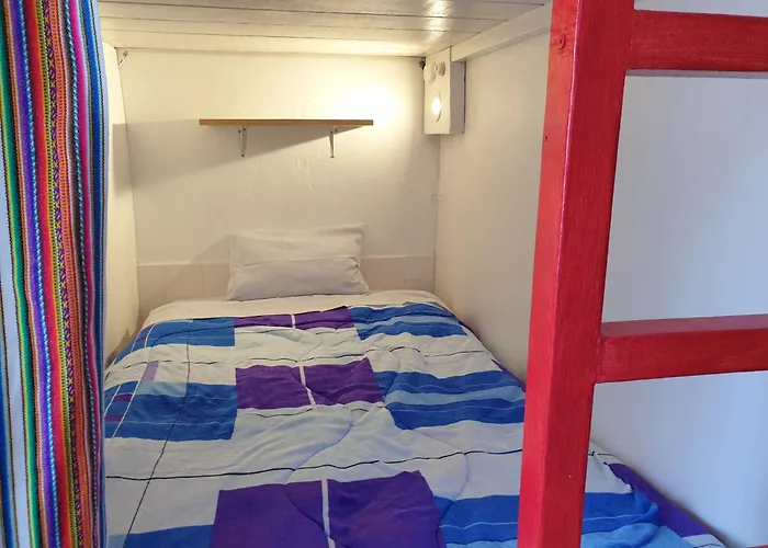 Hostal Sk *